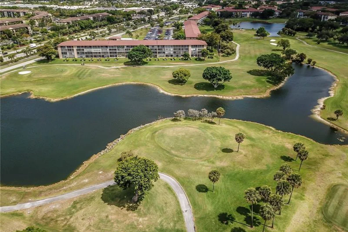 13455 SW 9th Ct #404j, Pembroke Pines: photo 1 of 10