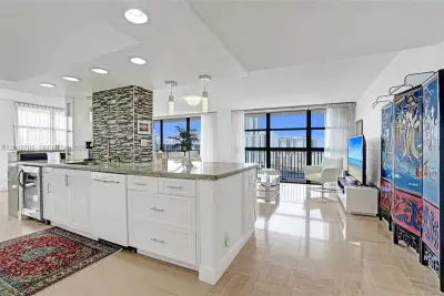 400 Leslie Dr 1110 #PH# 1110, Hallandale Beach: photo 1 of 101