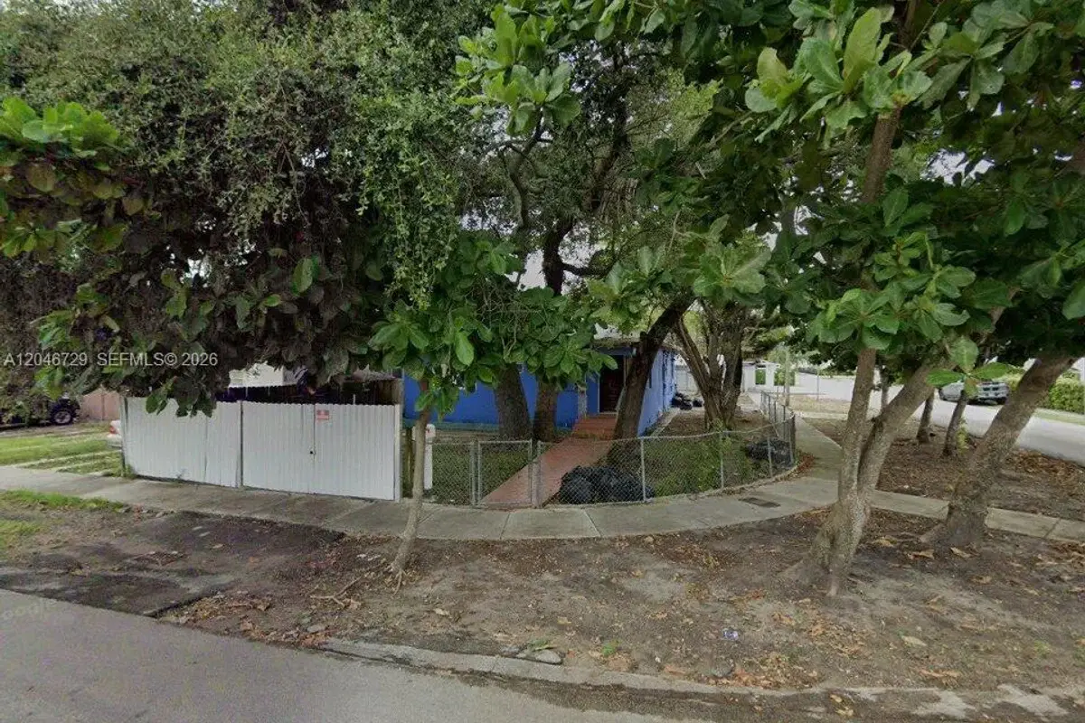 1798 NW 19th St, Miami: photo 1 of 1