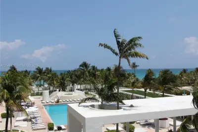 10275 Collins Ave #318, Bal Harbour: photo 1 of 30