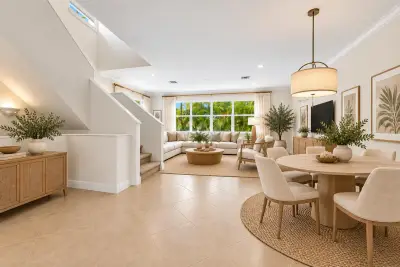 725 SW 4th Ave, Fort Lauderdale: photo 1 of 37