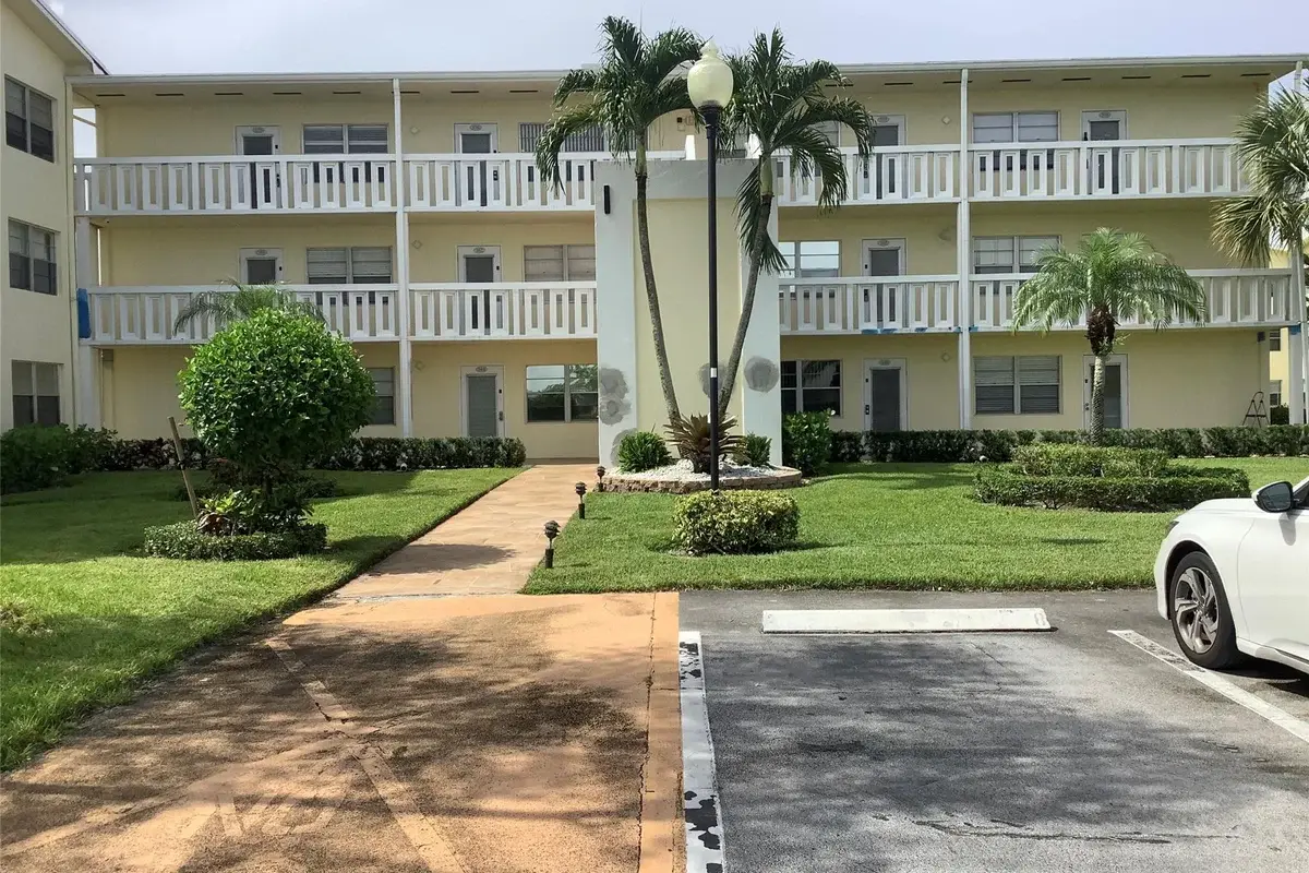 364 Dorset I, Boca Raton: photo 1 of 31