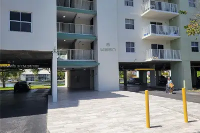 8260 SW 210th St #319, Cutler Bay: photo 1 of 21