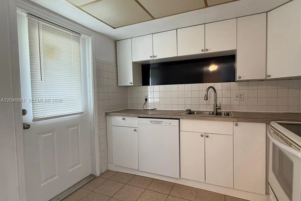3300 NE 10th Ter #53, Pompano Beach: photo 1 of 12