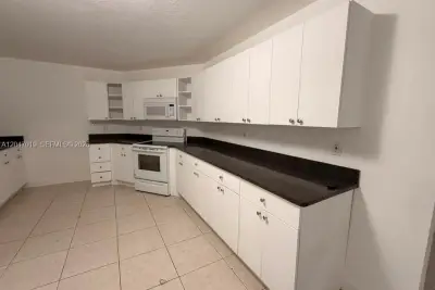 1451 Egret Rd, Homestead: photo 1 of 7