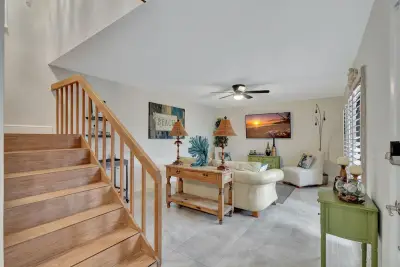 99 Lake Arbor Dr, Palm Springs: photo 1 of 25