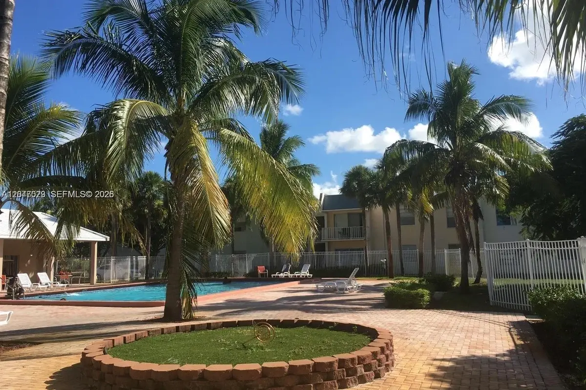 411 Executive Center Dr #203, West Palm Beach: photo 1 of 31