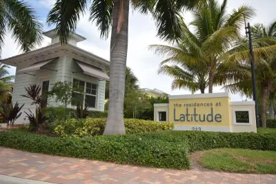229 N Latitude Cir, Delray Beach: photo 1 of 28