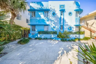 1250 Drexel Ave #8, Miami Beach: photo 1 of 15