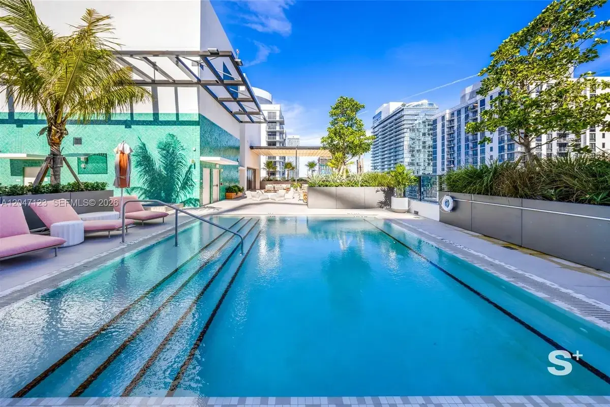 11 NE 6th St #2307, Miami: photo 1 of 44