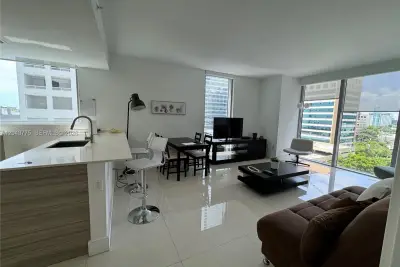 1300 Brickell Bay Dr #901, Miami: photo 1 of 21
