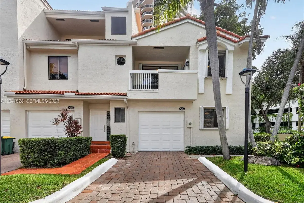 21391 Marina Cove Cir #19-K, Aventura: photo 1 of 58