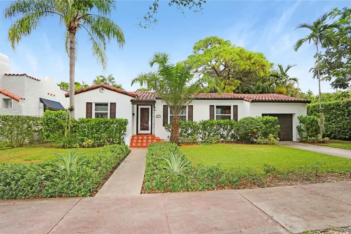 221 Camilo Ave, Coral Gables: photo 1 of 13