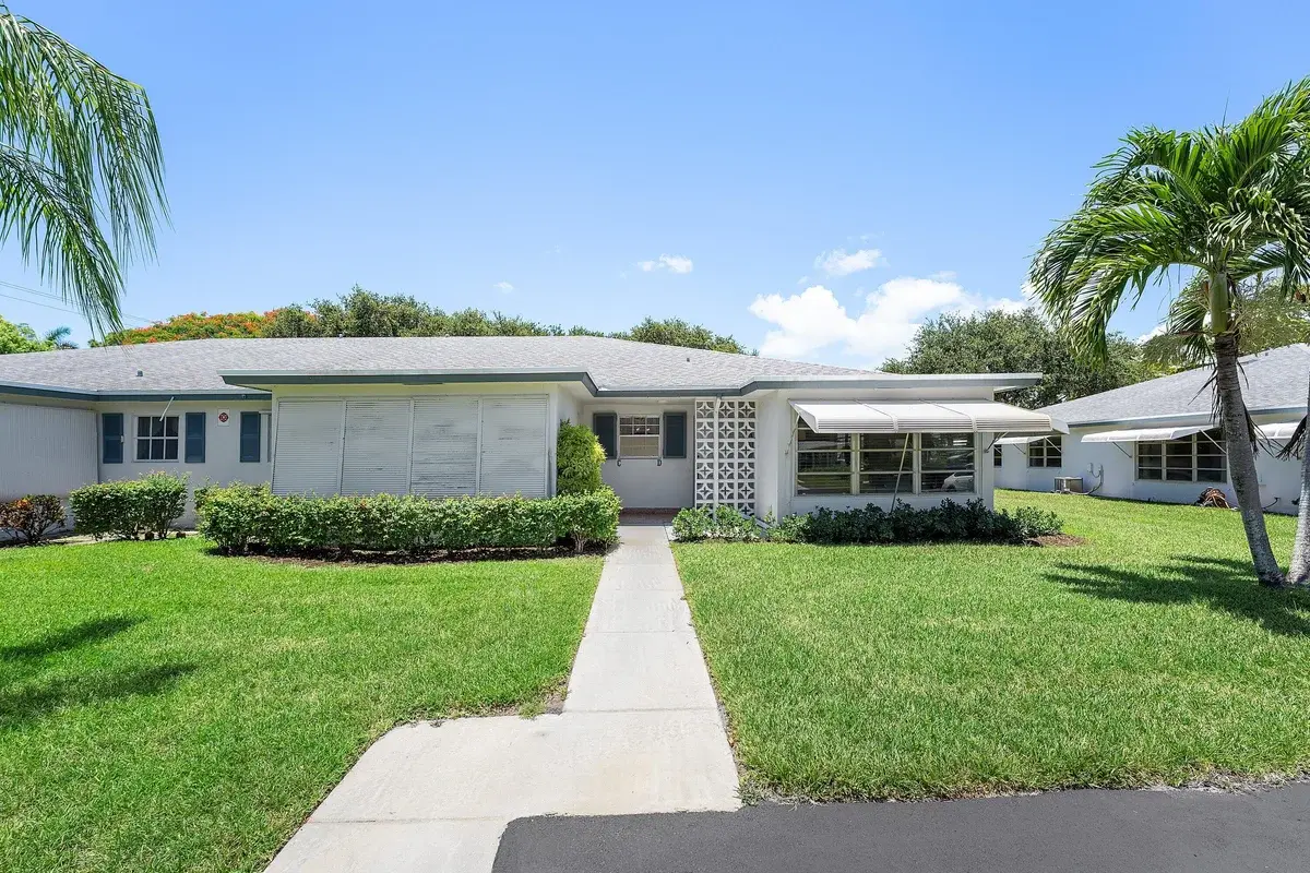 1210 S Drive Cir #D, Delray Beach: photo 1 of 41