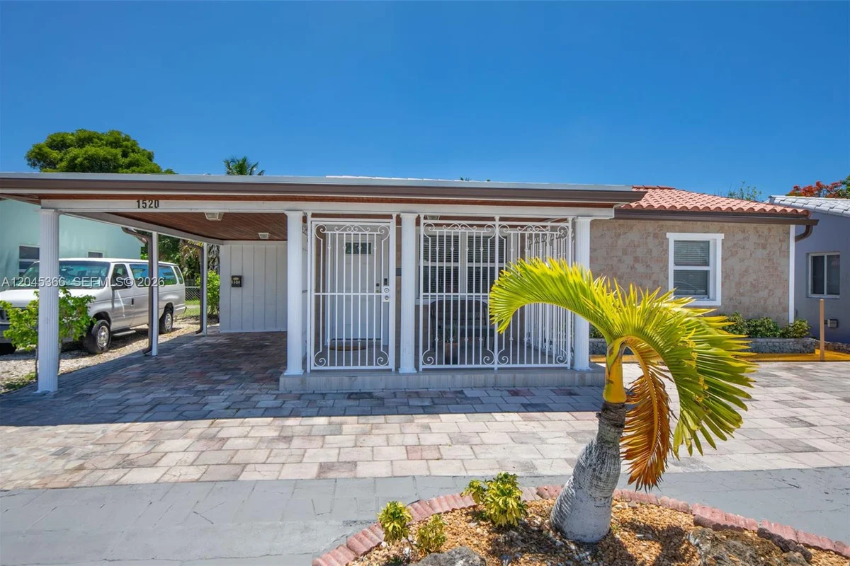 1520 N Andrews Ave, Fort Lauderdale: photo 1 of 38