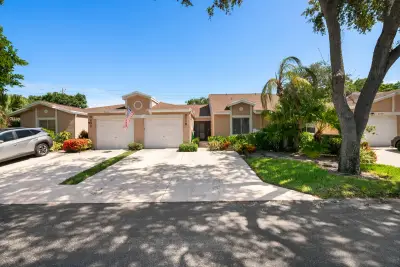 8236 Summerbreeze Ln, Boca Raton: photo 1 of 26