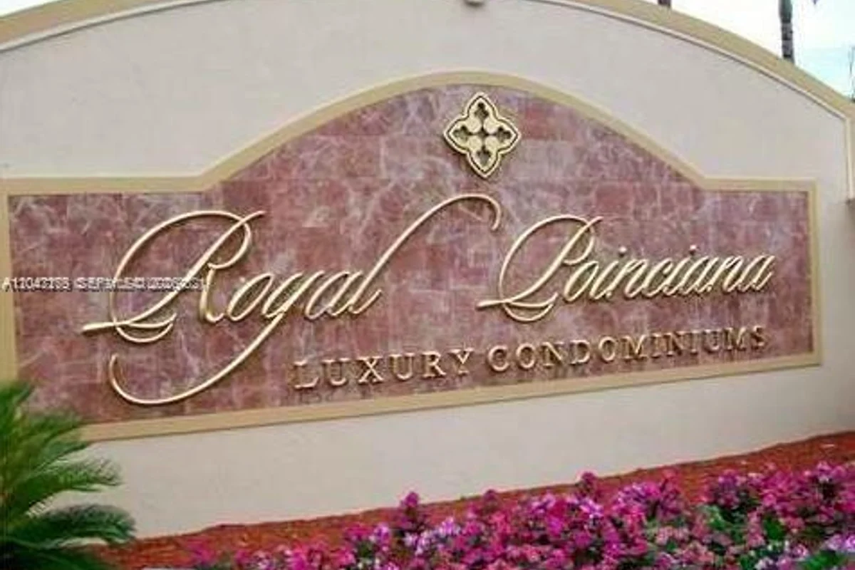 Condo in Pompano Beach: photo 1 of 15