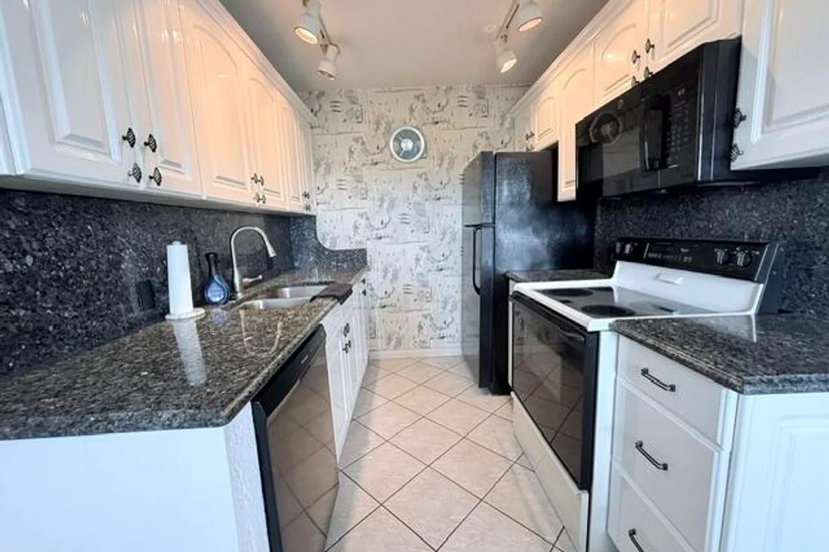 4065 Harwood E, Deerfield Beach: photo 1 of 45