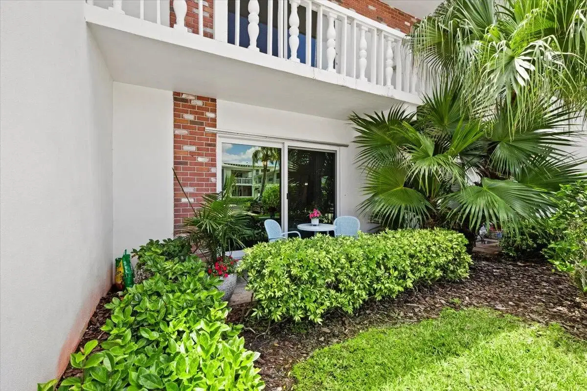 4501 S Ocean Blvd #F2, South Palm Beach: photo 1 of 34