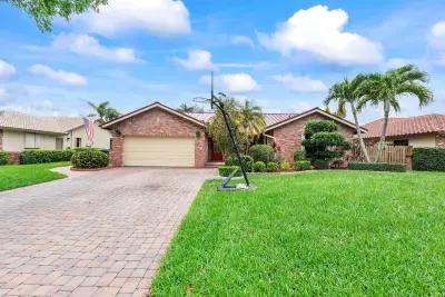 10662 NW 7th Pl, Coral Springs: photo 1 of 43