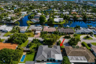 5251 NE 26th Ave, Fort Lauderdale: photo 1 of 85