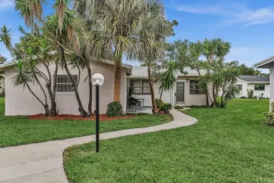 3629 SW Natura Ave, Deerfield Beach: photo 1 of 56