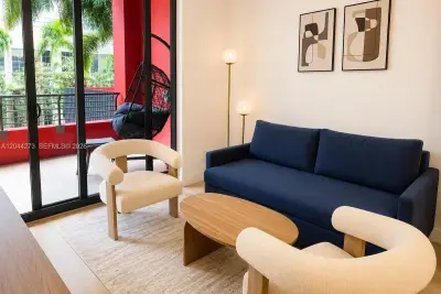 90 NE 32nd St #205, Miami: photo 1 of 65