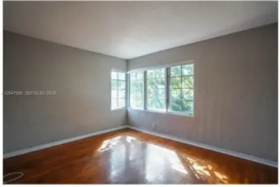 715 Michigan Ave #7, Miami Beach: photo 1 of 10