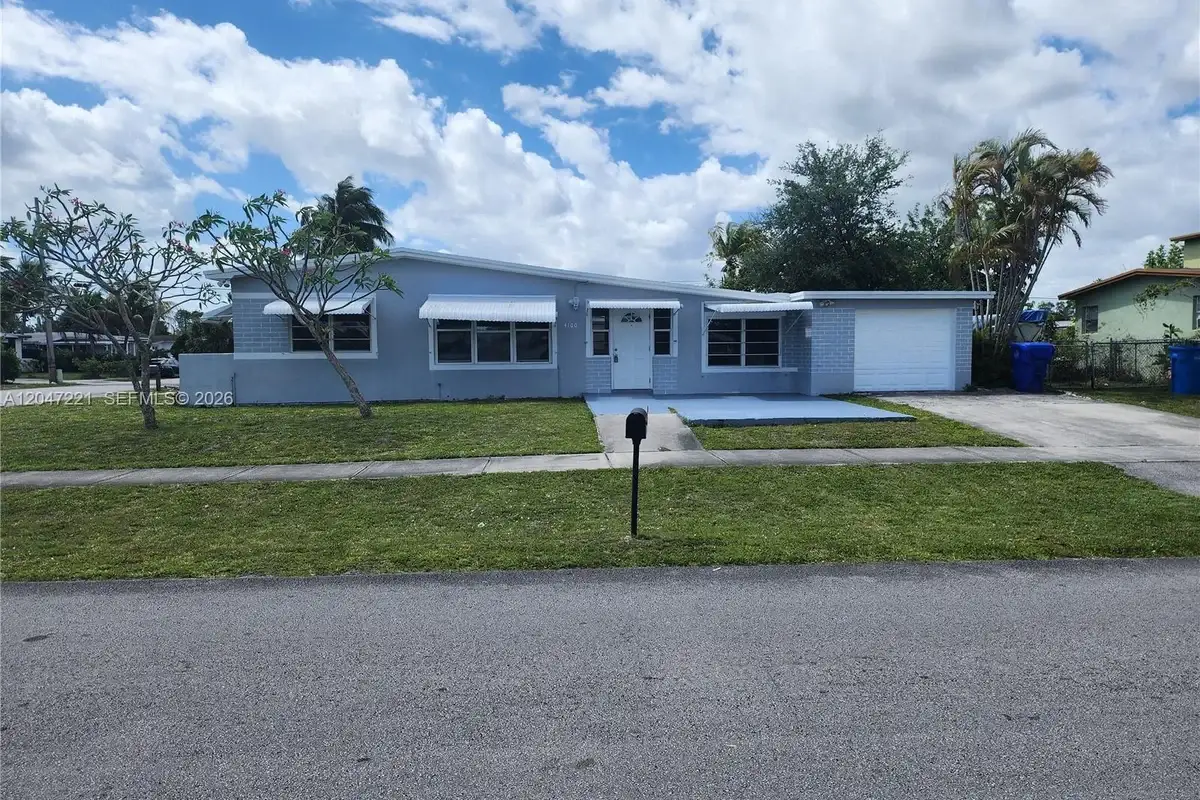 4100 SW 36th St, West Park: photo 1 of 13
