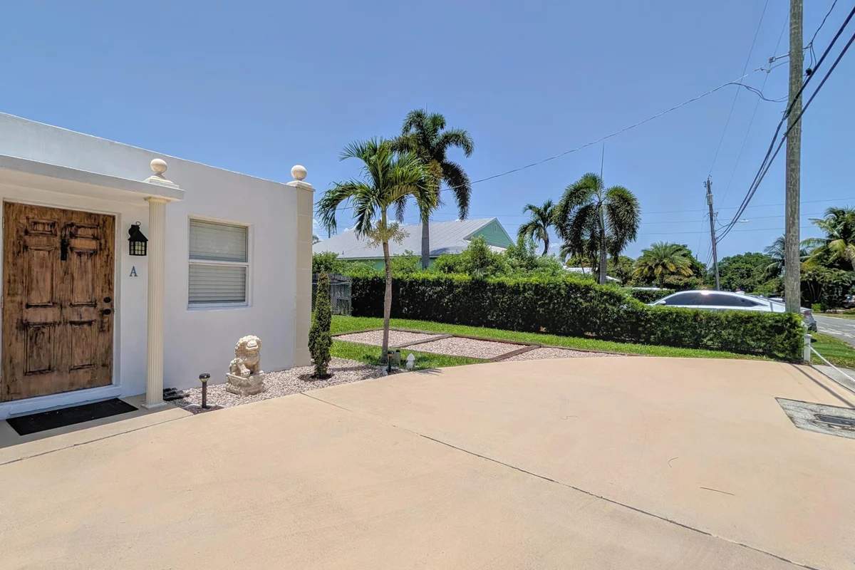 407 NW 7th St #A, Boynton Beach: photo 1 of 41