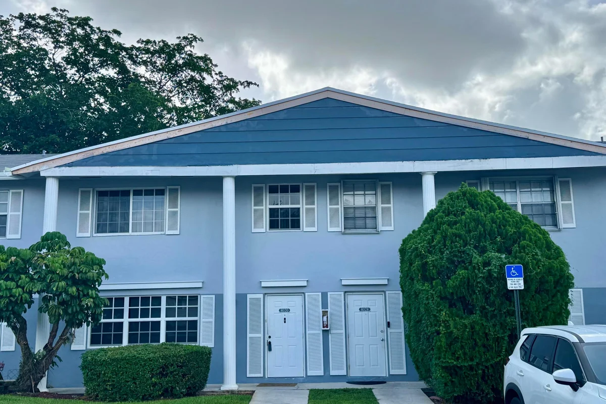 8028 SW 17th Pl, Davie: photo 1 of 13
