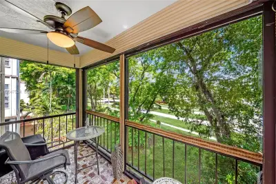 7000 NW 17th St #303, Plantation: photo 1 of 40
