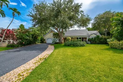 6962 S Grande Dr, Boca Raton: photo 1 of 67