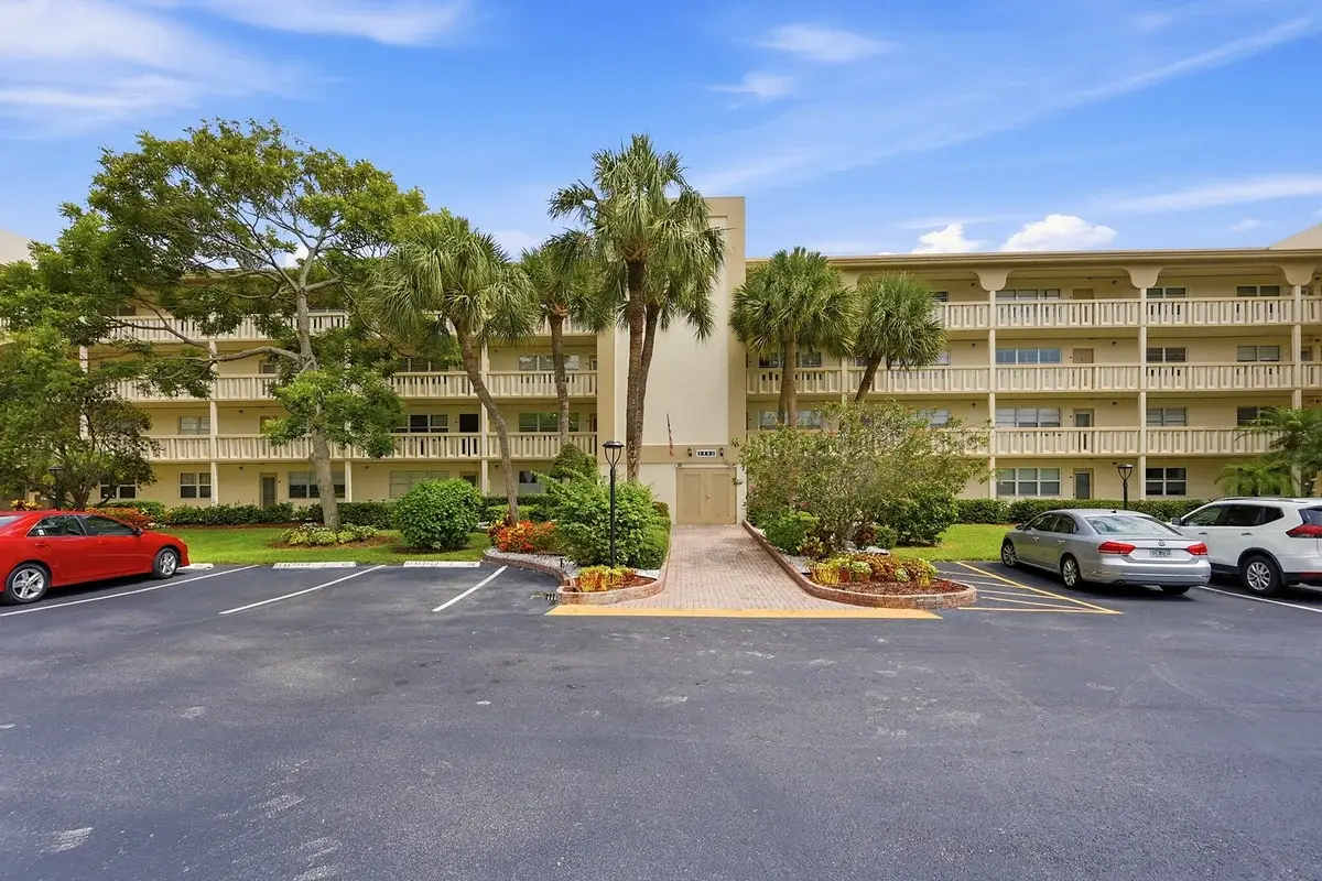 2905 Victoria Pl #C4, Coconut Creek: photo 1 of 36