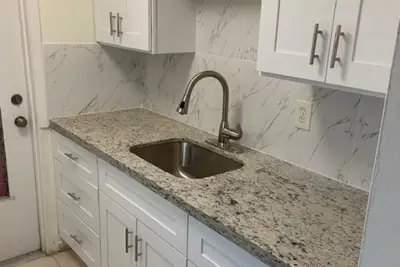 2530 Pierce St #202, Hollywood: photo 1 of 9