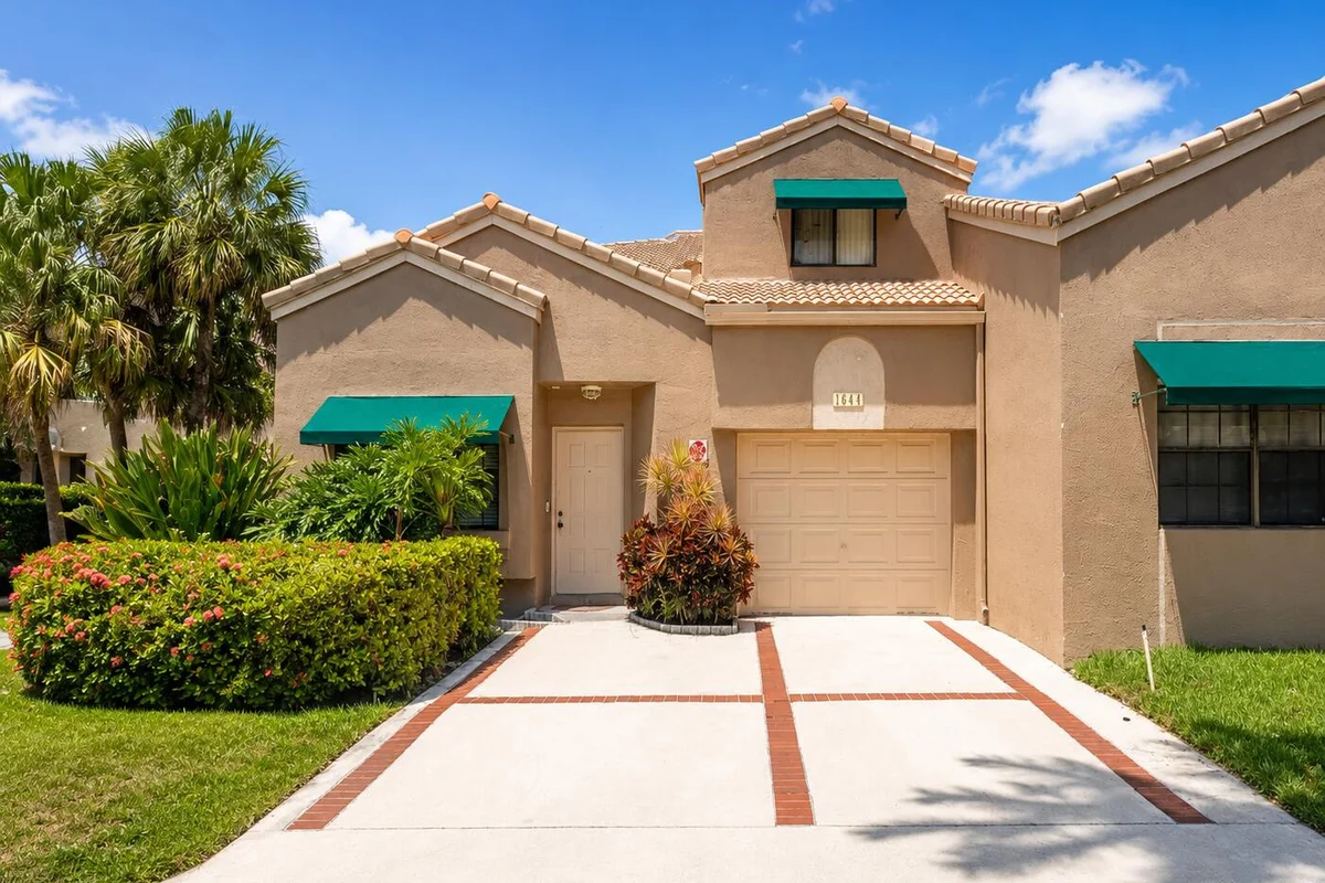 1644 Cypress Pointe Dr #1-9, Coral Springs: photo 1 of 11