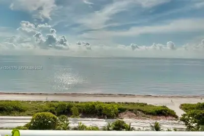 9201 Collins Ave #826, Surfside: photo 1 of 18