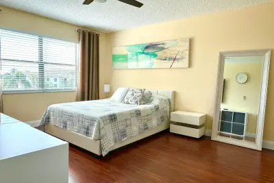 9355 SW 8th St #417, Boca Raton: photo 1 of 27