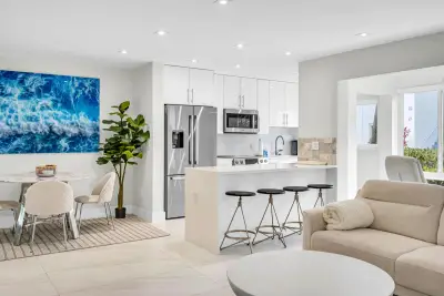 425 Bayshore Dr #15, Fort Lauderdale: photo 1 of 23