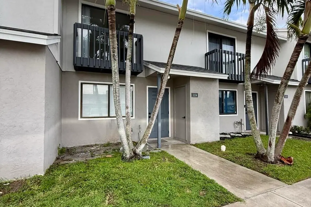 3104 Poolside Dr, Lake Worth: photo 1 of 34