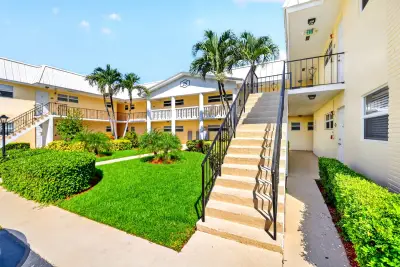 25 Colonial Club Dr #205, Boynton Beach: photo 1 of 74