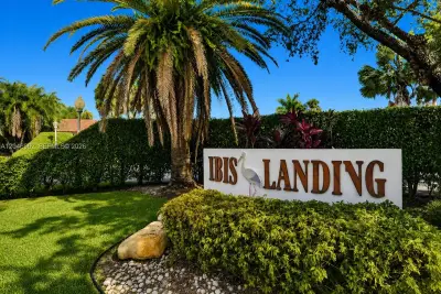 391 Ivy Ln #1, Weston: photo 1 of 51