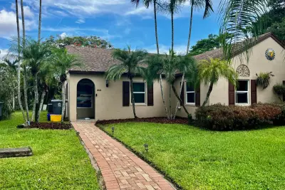 22390 SW 57th Cir E, Boca Raton: photo 1 of 37