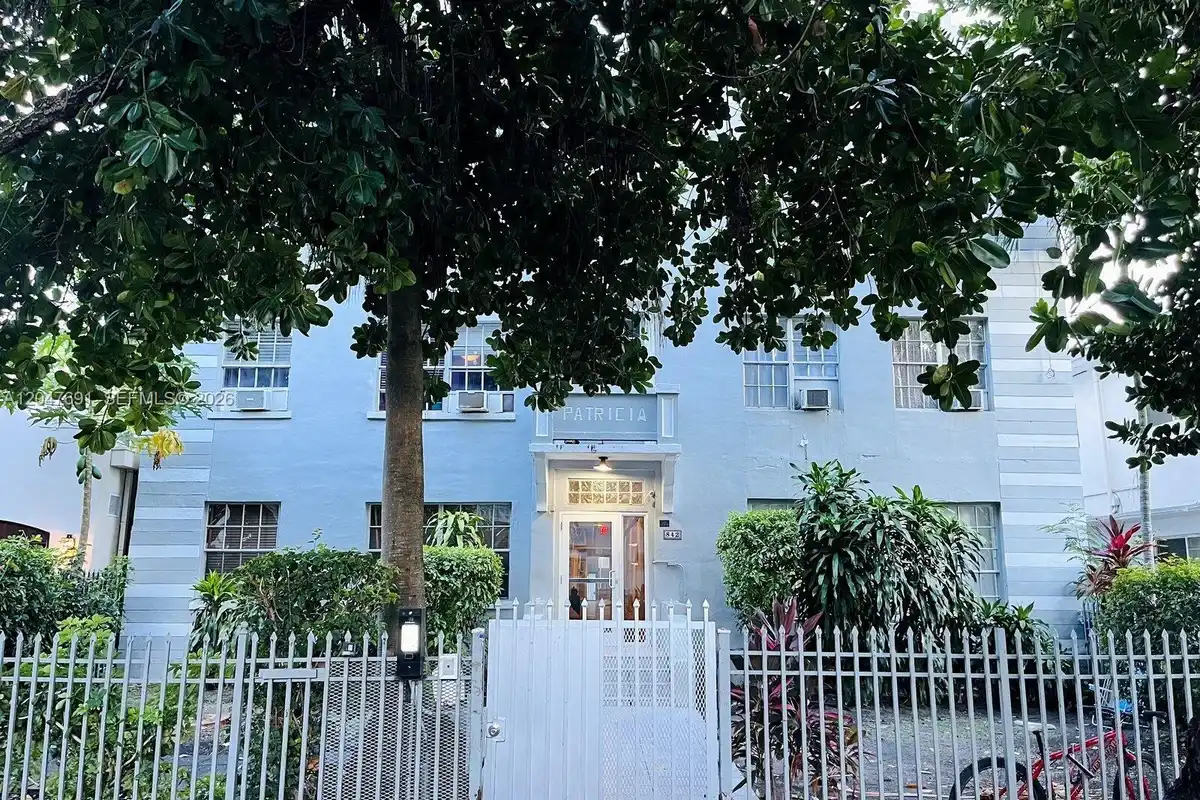 842 Meridian #2F, Miami Beach: photo 1 of 7