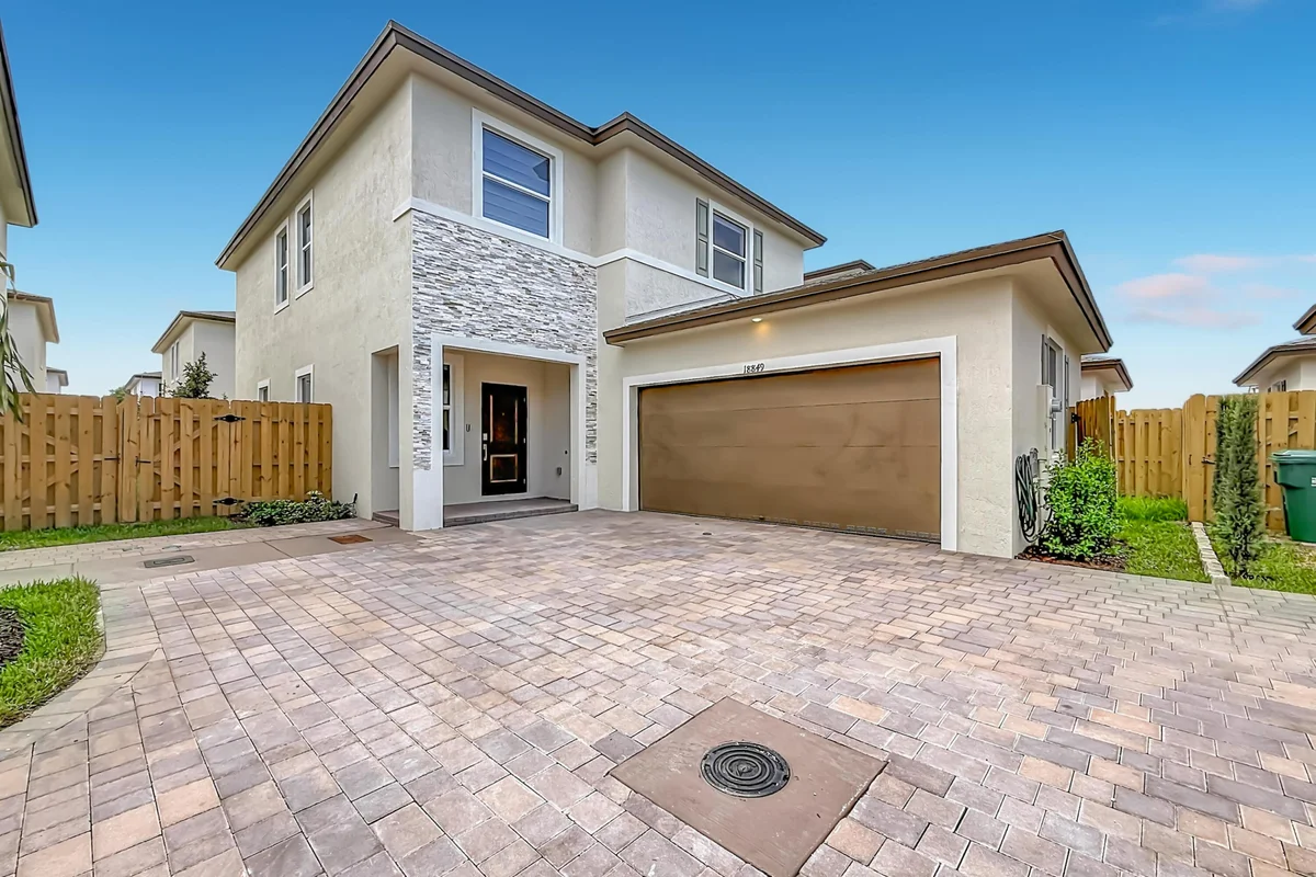 18849 SW 315th St, Homestead: photo 1 of 61