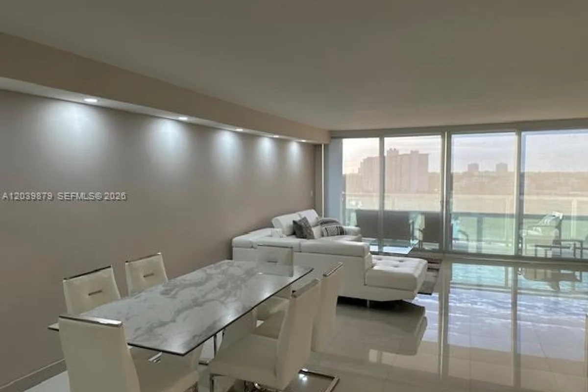 100 Bayview Dr #904, Sunny Isles Beach: photo 1 of 22