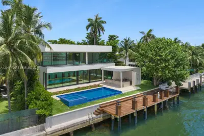 9720 W Broadview Dr, Bay Harbor Islands: photo 1 of 76