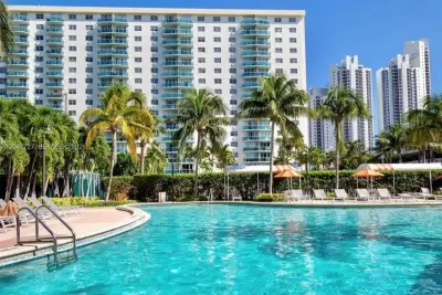 19380 Collins Ave #1001, Sunny Isles Beach: photo 1 of 28
