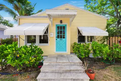918 N K St, Lake Worth Beach: photo 1 of 42