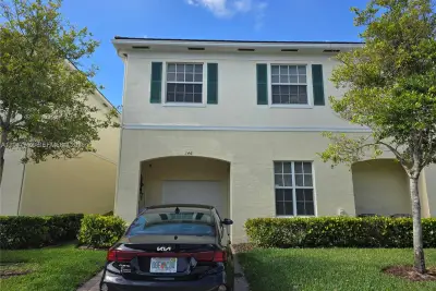 146 SW 7th Ct, Pompano Beach: photo 1 of 41